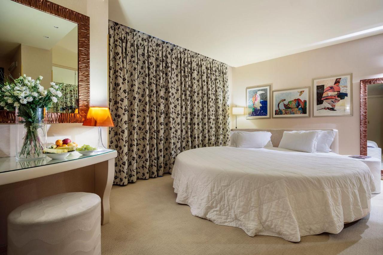 Base Hotel ノヴェンタ・ディ・ピアーヴェ 部屋 写真