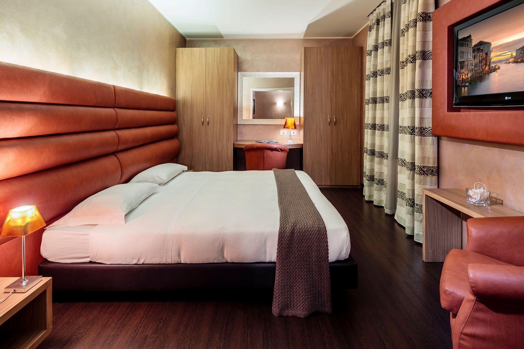 Base Hotel ノヴェンタ・ディ・ピアーヴェ エクステリア 写真