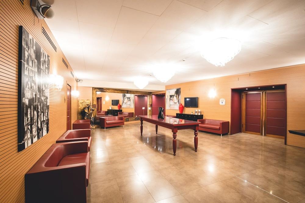 Base Hotel ノヴェンタ・ディ・ピアーヴェ エクステリア 写真