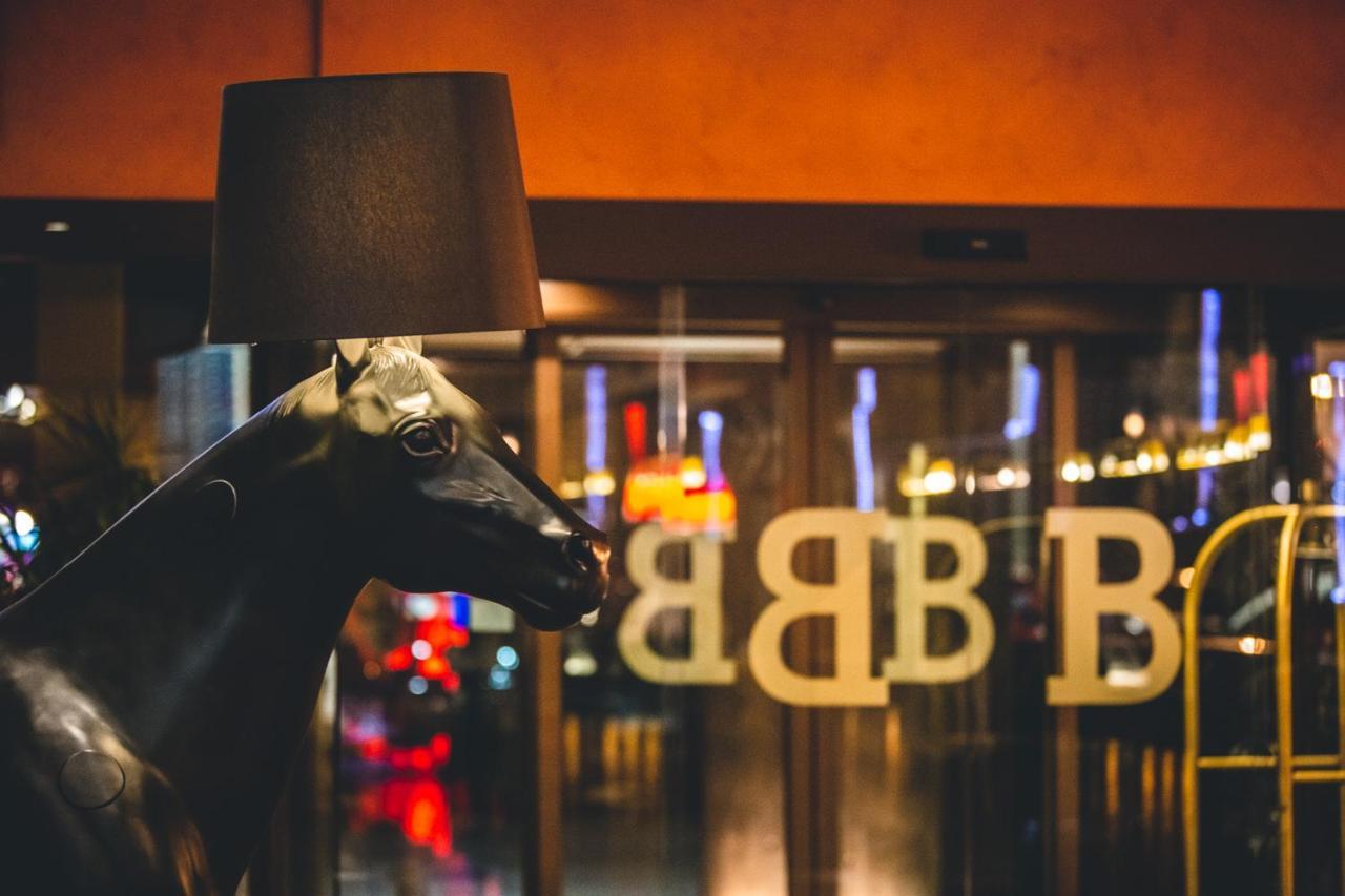 Base Hotel ノヴェンタ・ディ・ピアーヴェ エクステリア 写真